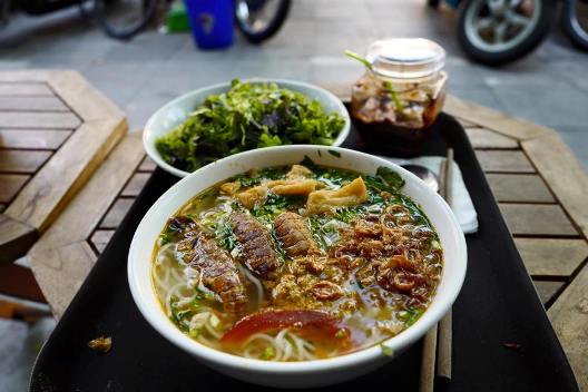 Bun Rieu (Crab Vermicelli Soup)