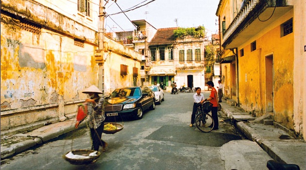 Nguyen Huu Huan Street: Discover the Formation and Development